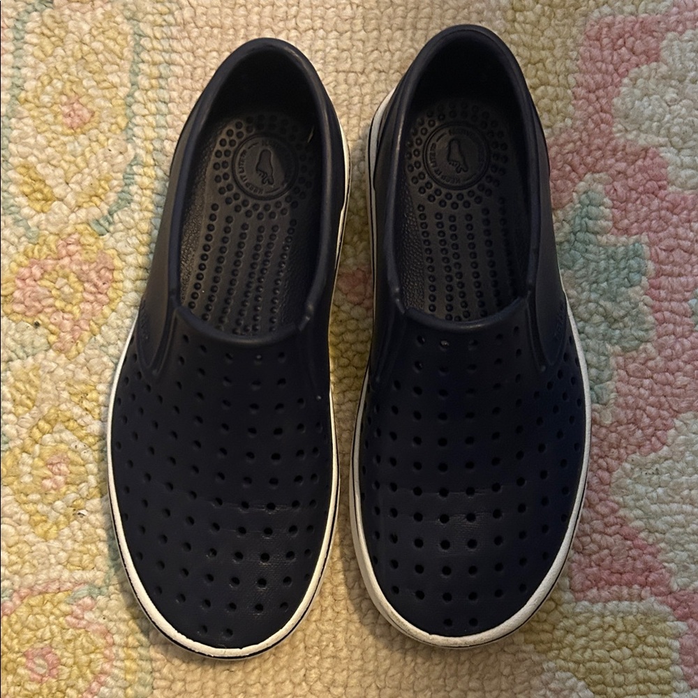 Native Kids Navy Perforated Slip-On Shoes